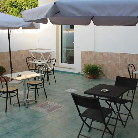 Alojamento de Acomodação e Pequeno-almoço Sunrise 4*