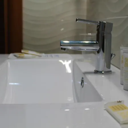 Sunrise Oda ve Kahvaltı 4*