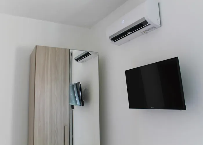 Sunrise לינה וארוחת בוקר 4*